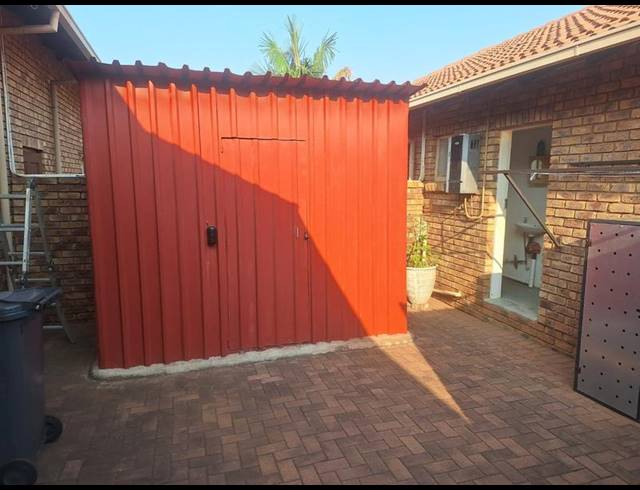 2 BEDROOM HOUSE FOR SALE IN NINAPARK